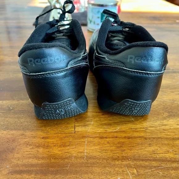 Reebok Classic Renaissance Sneaker in Black Size 9.5 X-Wide Unisex - Picture 13 of 16